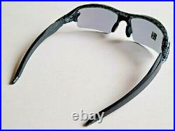 Brand New Oakley FLAK 2.0 Sunglasses Carbon Fiber Frames withSlate Iridium Lenses