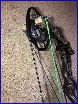 Hoyt Carbon Spyder ZT Turbo. 70lbs, 29 in Draw. Strings Brand New. No Reserve