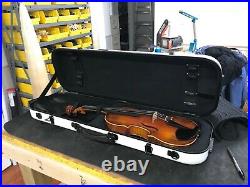 Tonareli white violin case, oblong carbon fiber style brand new, from shop